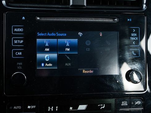 Used 2016 Toyota Prius Three image 30