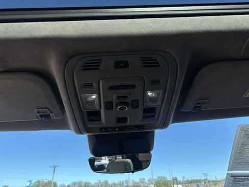 Used 2022 Cadillac Escalade Sport Platinum RWD image 24