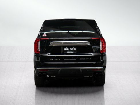 Used 2023 GMC Yukon Denali w/ Max Trailering Package AWD/4WD image 4