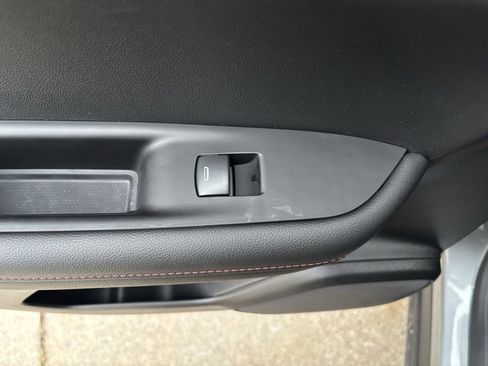 Used 2025 Chevrolet Blazer RS image 25