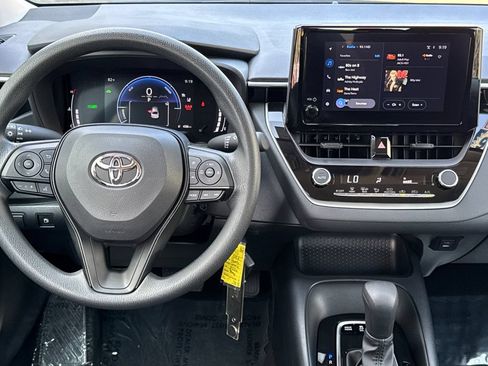 Certified 2026 Toyota Corolla LE w/ Carpet Mat Package (TMS) FWD image 20