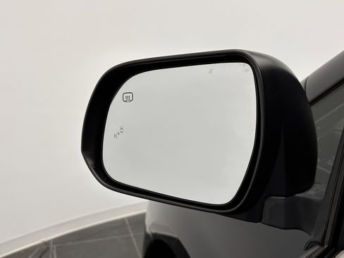 Used 2018 Toyota Sienna XLE image 14