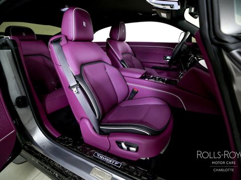 Used 2025 Rolls-Royce Spectre Black Badge image 23