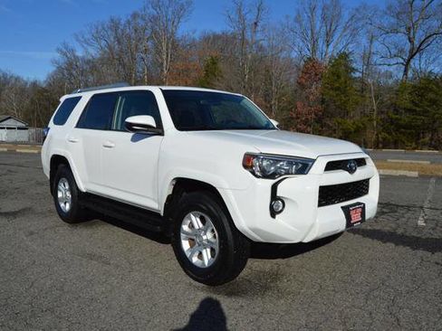 Used 2016 Toyota 4Runner 4WD image 3
