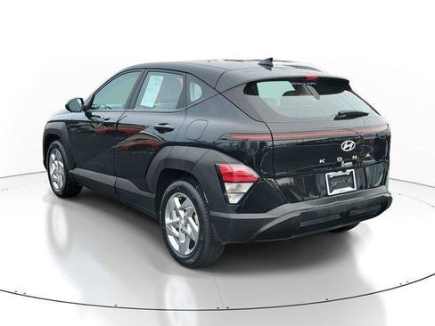Used 2025 Hyundai Kona SE FWD image 3