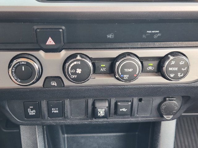 Used 2020 Toyota Tacoma SR5 w/ Technology Package AWD/4WD image 14