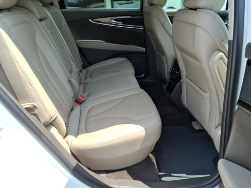 Certified 2023 Lincoln Nautilus Reserve AWD/4WD image 28
