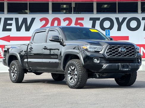 Used 2023 Toyota Tacoma TRD Off-Road image 8
