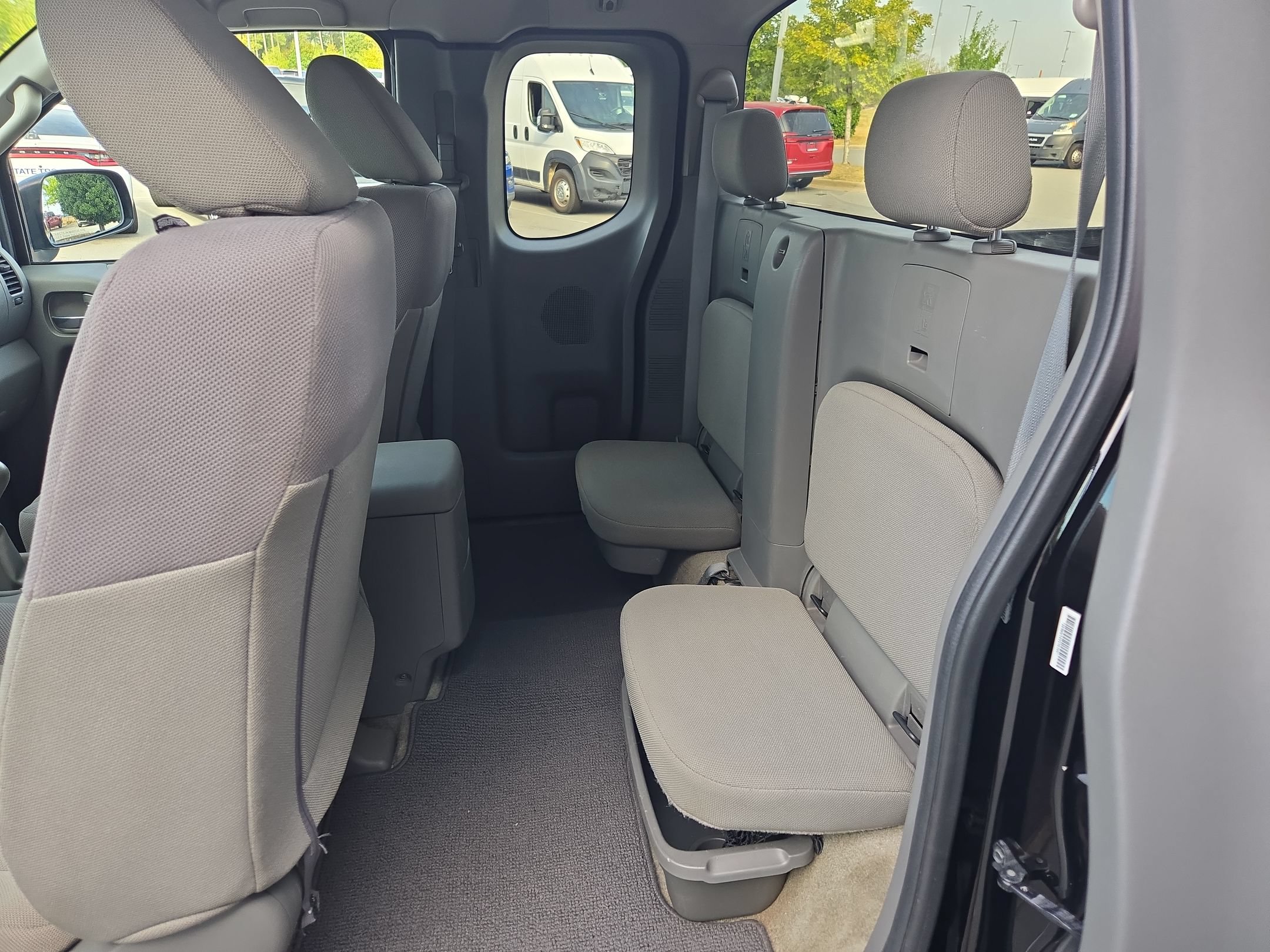 Used 2015 Nissan Frontier S w/ S Preferred Package RWD image 34