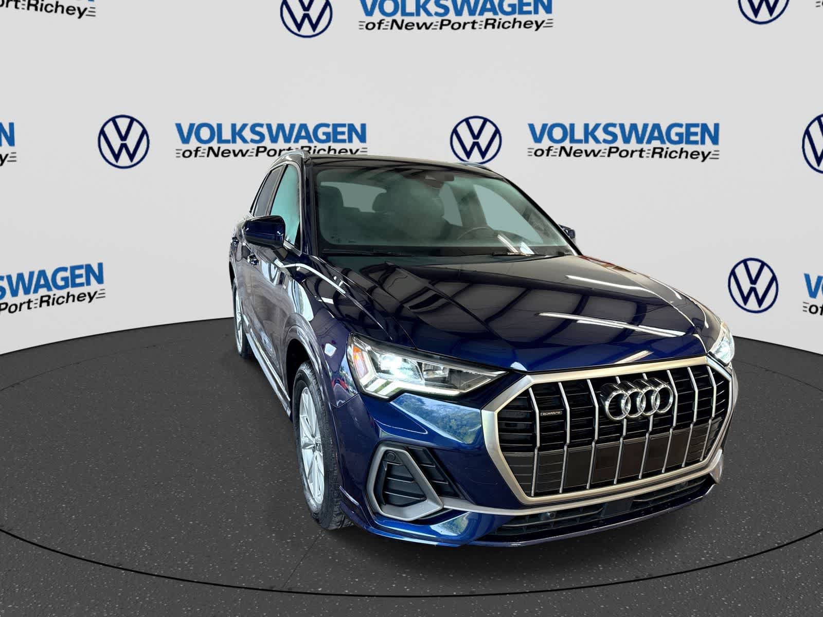 Used 2023 Audi Q3 2.0T Premium Plus w/ Premium Plus Package AWD/4WD image 16