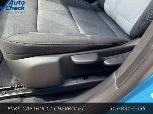 Used 2025 Chevrolet Trax LS w/ LS Convenience Package FWD image 10