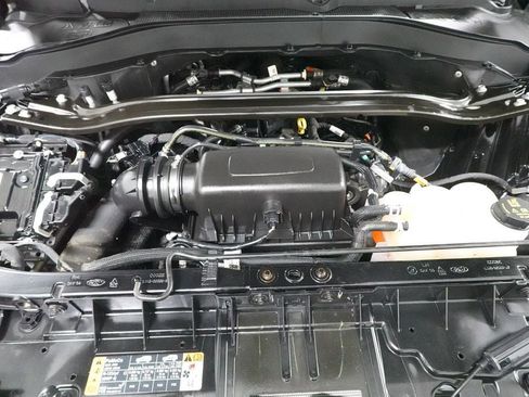 Certified 2023 Ford Explorer Limited AWD/4WD image 37