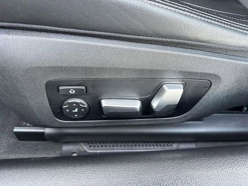 Used 2021 BMW M850i xDrive M850i xDrive Coupe AWD w/ M Carbon Exterior Package image 17