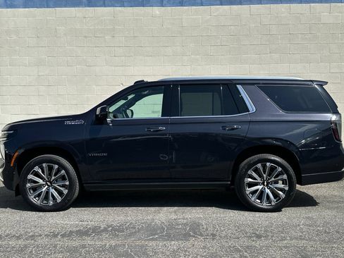 Used 2026 Chevrolet Tahoe High Country AWD/4WD image 7