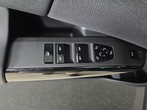 New 2026 BMW X3 xDrive30 w/ Convenience Package image 27