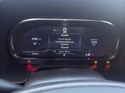 Used 2024 GMC Yukon AT4 w/ Technology Package image 14