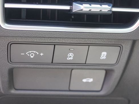 Certified 2025 Hyundai Sonata SE image 28