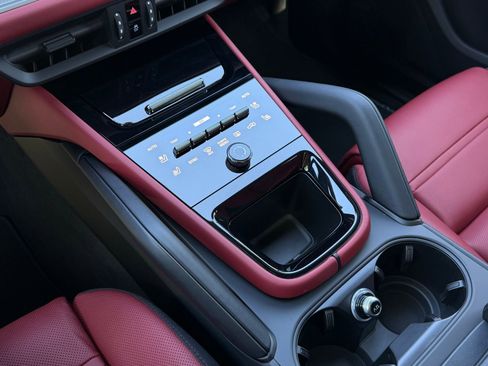 New 2026 Porsche Cayenne S AWD/4WD image 21
