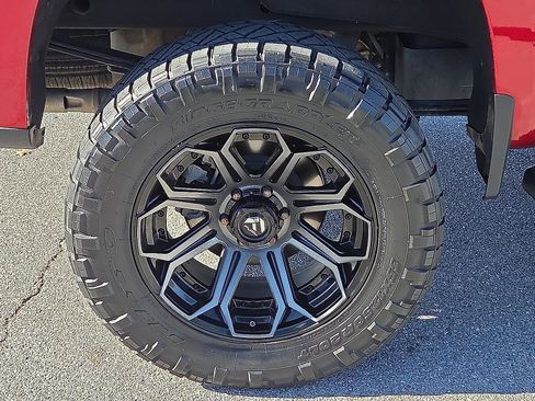 Used 2022 Chevrolet Silverado 1500 High Country w/ High Country Premium Package image 7