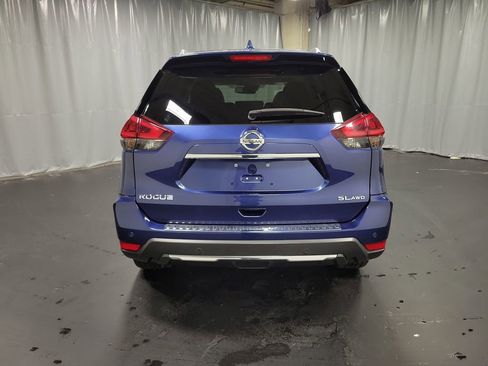 Used 2020 Nissan Rogue SL w/ Premium Package image 8