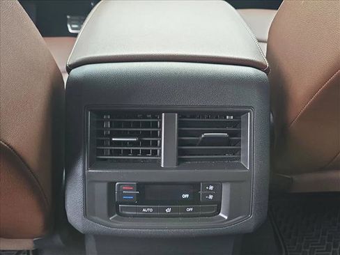 Used 2023 Volkswagen Atlas SEL R-Line image 16