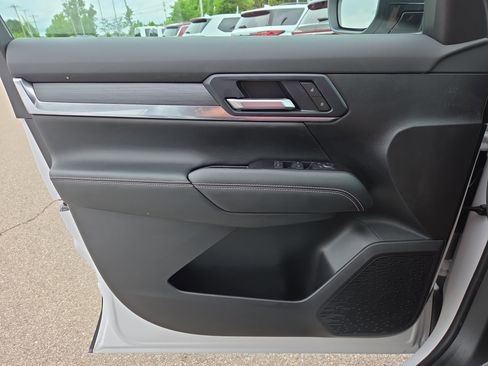 Used 2026 GMC Terrain Elevation FWD image 17