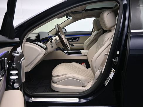 Used 2025 Mercedes-Benz S 580 4MATIC Sedan image 22