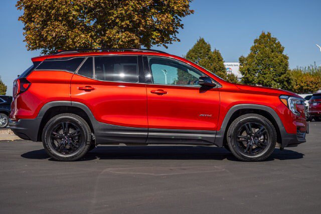 Certified 2024 GMC Terrain AT4 w/ Infotainment Package II AWD/4WD image 5