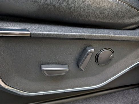 Used 2023 Ford F150 Lariat image 13