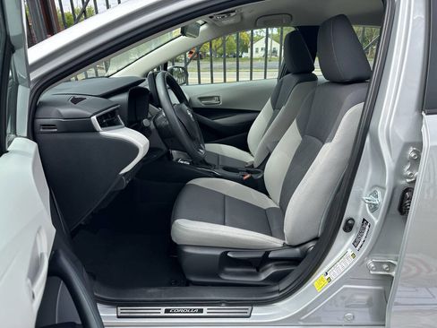 Used 2023 Toyota Corolla LE w/ Carpet Mat Package (TMS) FWD image 10