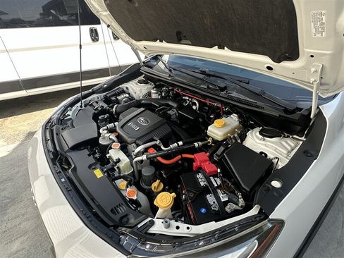 Used 2019 Subaru Crosstrek Hybrid w/ Moonroof Package w/Navigation AWD/4WD image 33