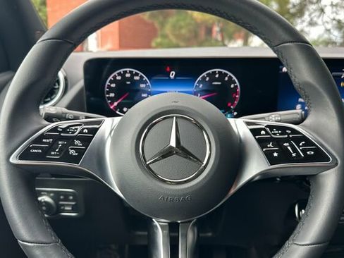 Certified 2025 Mercedes-Benz GLA 250 GLA 250 image 28