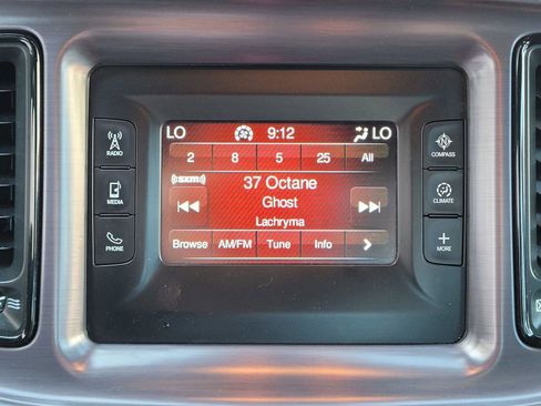 Used 2016 Dodge Challenger SXT image 23