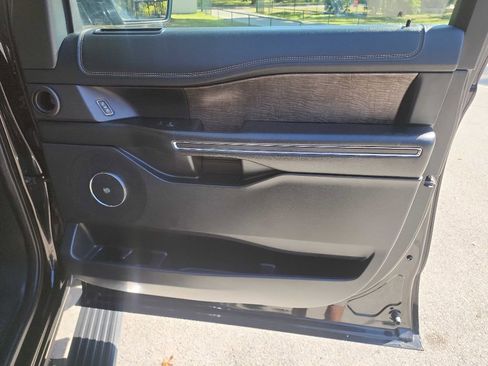 Used 2020 Ford Expedition Max Limited image 44