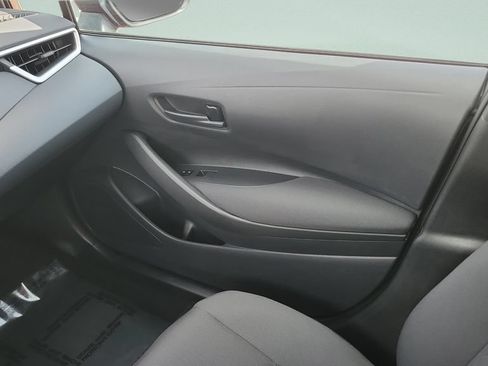 Certified 2025 Toyota Corolla LE FWD image 15