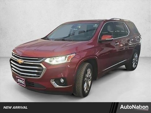 Used 2021 Chevrolet Traverse High Country image 1