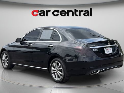 Used 2016 Mercedes-Benz C 300 4MATIC Sedan image 3