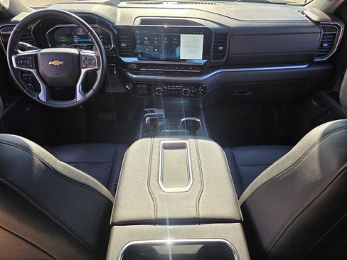 Used 2022 Chevrolet Silverado 1500 LTZ w/ LTZ Premium Package image 16