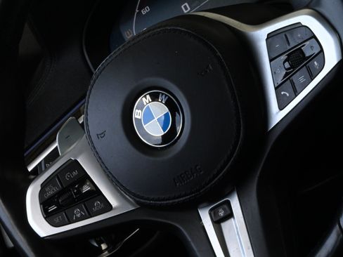 Used 2021 BMW M550i xDrive AWD/4WD image 22