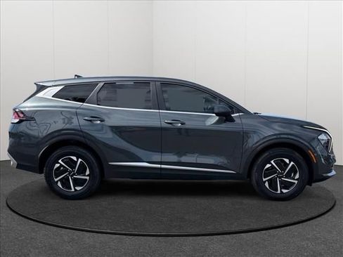 Used 2023 Kia Sportage LX AWD/4WD image 4