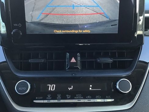 Used 2024 Toyota Corolla LE FWD image 9