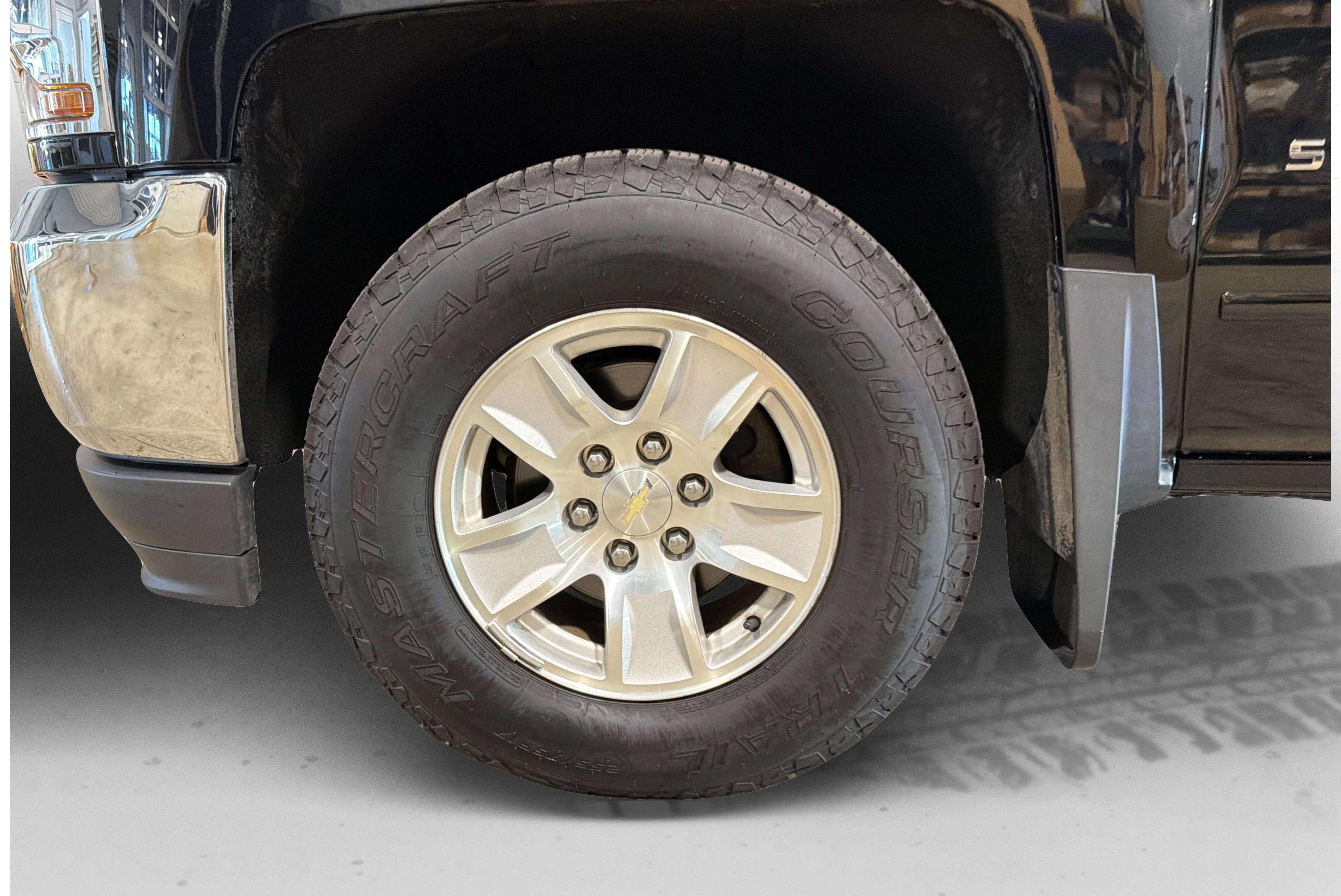 Used 2018 Chevrolet Silverado 1500 LT w/ All Star Edition AWD/4WD image 49