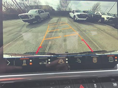 New 2026 GMC Sierra 3500 SLT w/ SLT Convenience Package AWD/4WD image 5