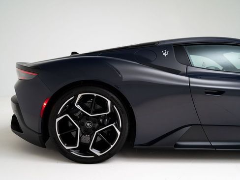 Used 2023 Maserati MC20 Coupe RWD image 44