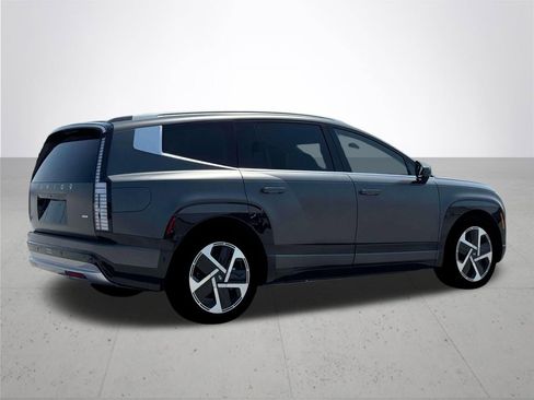 New 2026 Hyundai Ioniq 9 Limited image 8