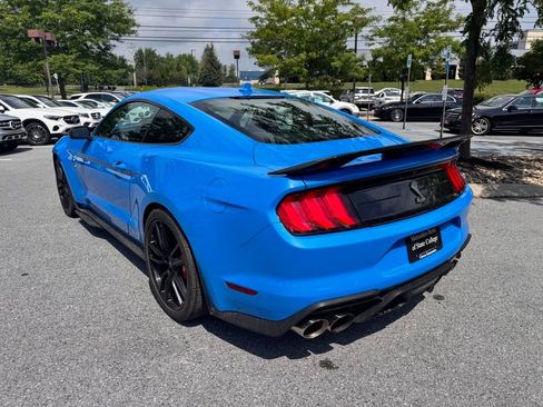 Used 2022 Ford Mustang Shelby GT500 w/ Technology Package RWD image 5
