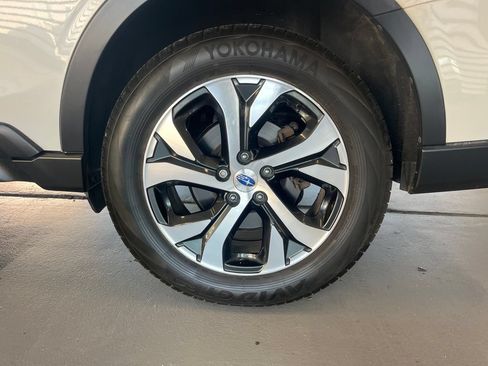 Used 2020 Subaru Outback Limited AWD/4WD image 5