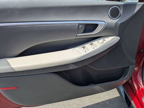 Used 2025 Hyundai Sonata SEL FWD image 15