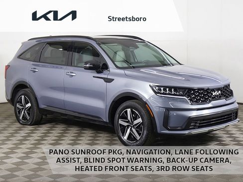 Used 2023 Kia Sorento S w/ Panoramic Sunroof Package FWD image 1