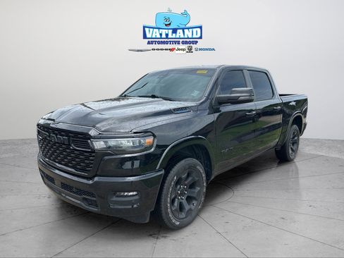 Used 2025 RAM 1500 Big Horn AWD/4WD image 2